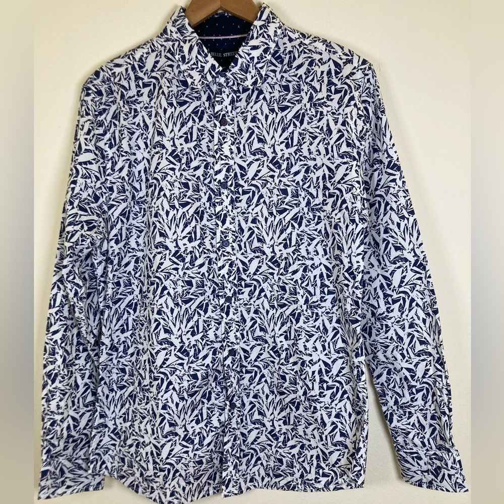 Belle Street Blue White Leaf Print Button Up Shirt Men’s Medium 100% Cotton